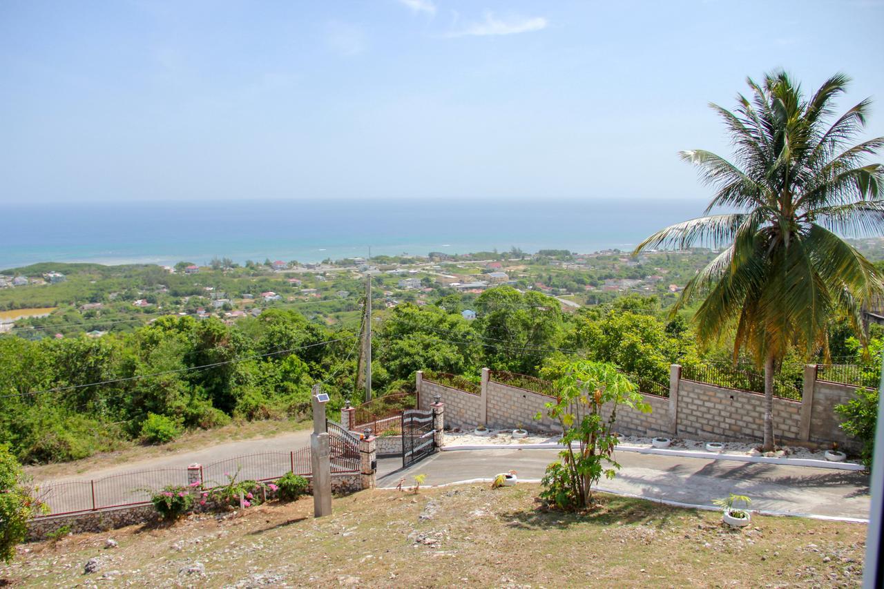 Sunshine Lodge: Your Home Away From Home Montego Bay Exterior foto